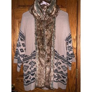 Faux fur winter sweater tribal pattern